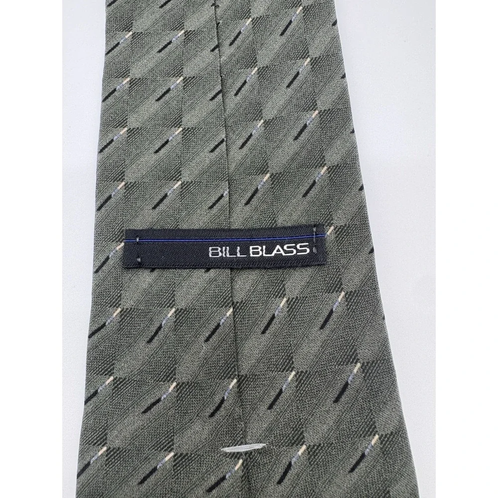 Bill Blass Silk Tie Green Geometric Pattern Classic Designer Necktie USA